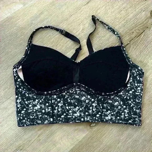 Lululemon sports bra tank black white gray pattern - Picture 4 of 4